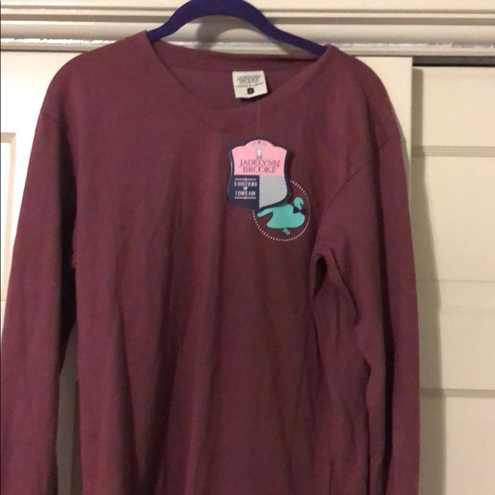 Jadelynn Brooke LS T-shirt Sz s
